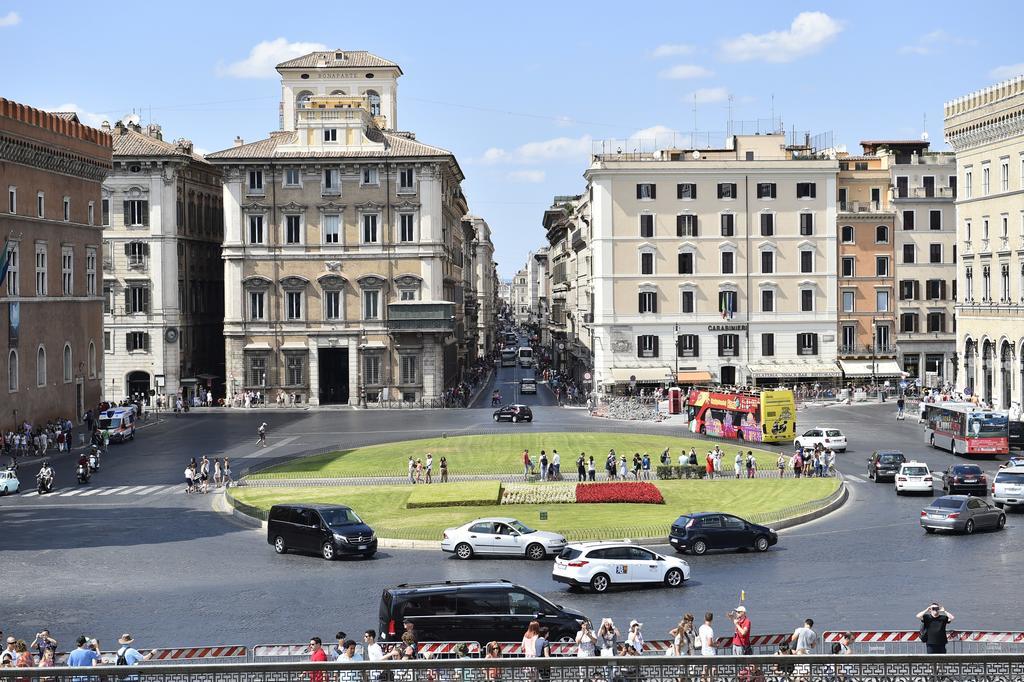 Al Centro Storico Di Roma Acomodação com café da manhã Exterior foto