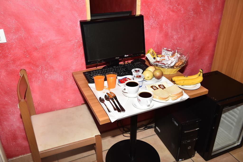 Al Centro Storico Di Roma Acomodação com café da manhã Exterior foto