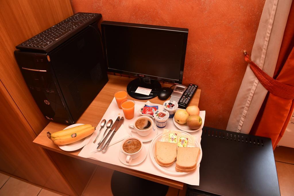 Al Centro Storico Di Roma Acomodação com café da manhã Exterior foto